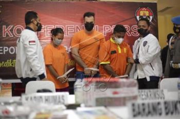 Polda Kepri Ungkap Kasus Skimming Nasabah Bank