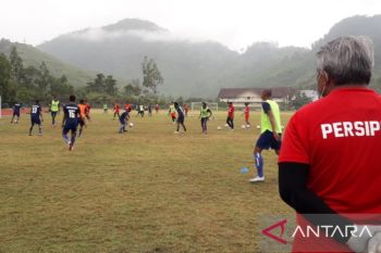 Persipura Jayapura tunggu kepastian sponsor kontrak pemain liga 2