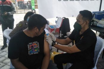 Pemkot Mataram terus menggencarkan vaksinasi COVID-19