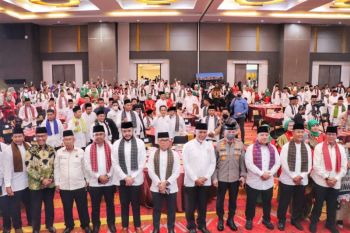 Oesman Sapta kembali terpilih pimpin DPP Gebu Minang