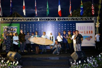 Menpora resmi buka Liga Selancar Dunia di G-Land Banyuwangi