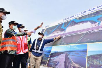 Menhub tinjau perkembangan pembangunan jalur kereta api Makassar-Parepare