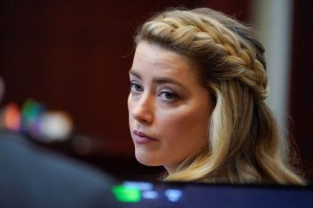 Amber Heard merasa dipermalukan