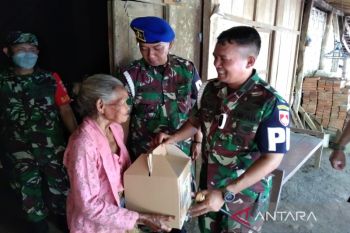 Denpom IV/Surakarta baksos bagikan 150 paket sembako untuk warga di Boyolali