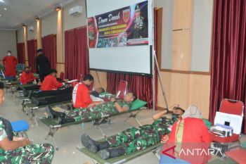 Korem 143/HO donor darah peringati HUT Kodam XIV/Hasanuddin