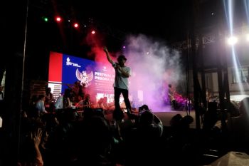 Festival Parade Pesona Kebangsaan kolaborasi musisi nasional dan sanggar lokal