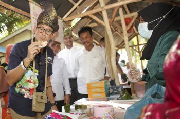 Sandiaga Uno sebut kehadirannya di milad PKS hanya silaturahim