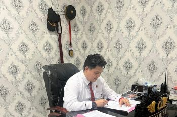 Polisi periksa 13 saksi pembakaran kantor PLN  di Donggala
