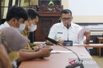 Bupati Adil minta BUMD Meranti kejar PI 10 persen Malacca Strait
