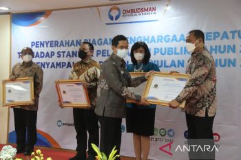 Kemensos raih penghargaan kepatuhan tinggi dari Ombudsman