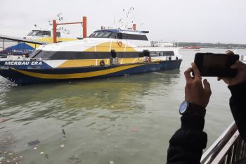 Penumpang angkutan laut domestik dan internasional di Kepri naik
