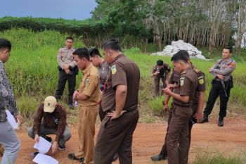 Kejaksaan-KPKNL nilai barang sitaan dan rampasan negara milik Alay dan Satono