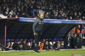 Klub Liga Italia Salernitana perpanjang kontrak pelatih Davide Nicola