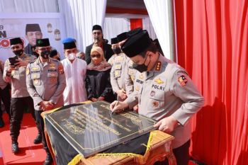 Waka Polri letakkan batu pertama pembangunan masjid di Kediri