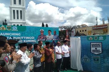 Sumbar luncurkan inovasi Samsat Wisata di Bukittinggi