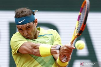 Kaki petenis Nadal cedera