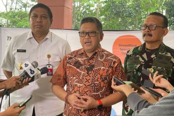 Megawati uji disertasi Hasto Kristiyanto di Unhan