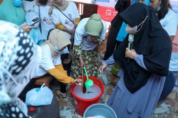 Ratusan pelaku UMKM Mamuju dilatih membuat sabun ramah lingkungan