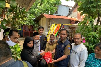 Gubernur Sulsel instuksikan penyaluran bantuan korban kebakaran di Makassar
