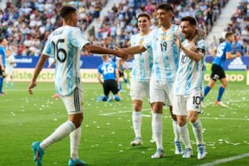 Lionel Messi cetak 5 gol, Argentina perpanjang rekor tak terkalahkan