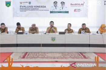 Pemkot Padang Panjang gelar evaluasi OPD