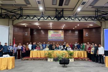 DPRD Sumbar ikuti Bimtek kuatkan fungsi kedewanan
