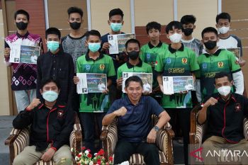 Atlet Esports Free Fire HSS diminta punya mental tanding kuat