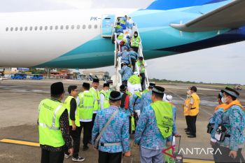 1.179 calon haji embarkasi Padang telah tiba di Tanah Suci