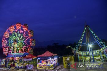 Geliat pasar malam