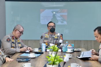 Polri gelar lomba menembak bersama Pati TNI-Polri dengan insan Pers