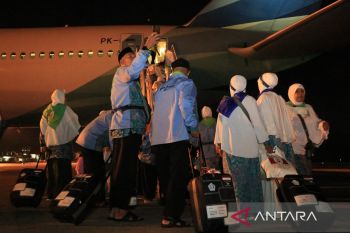 1.963 calon Haji Embarkasi Padang tiba di Medinah