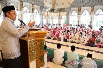 Wali Kota Makassar lepas keberangkatan 516 JCH ke Arab Saudi