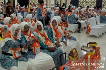Jamaah calon haji asal Makassar tergabung dalam 10 kloter