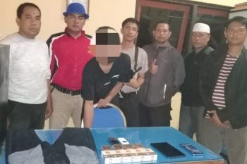 Pesta sabu, tiga pria dan satu wanita di Sumbawa dibekuk polisi