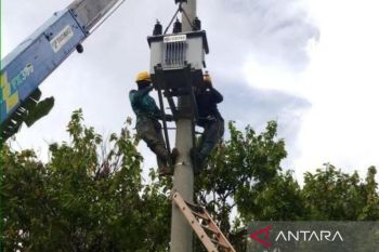 PLN kucurkan investasi Rp73,4 miliar untuk tingkatkan elektrifikasi di Sulbar