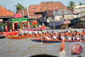 Lomba dayung perahu meriahkan Festival Olahraga Rekreasi Nasional