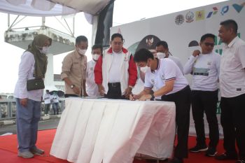Pemprov Sulsel dan pelaku usaha teken MoU kurangi limbah industri