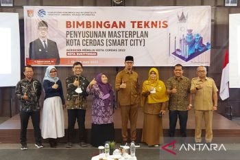Kemenkominfo RI berikan bimbingan rencana induk kota pintar Bukittinggi