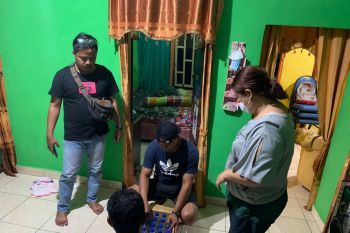 Jelang MXGP, puluhan botol minuman keras jenis Moke di Sumbawa disita