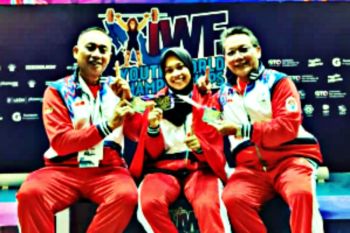 Remaja asal Pacitan raih gelar juara dunia angkat besi remaja IWF 2022