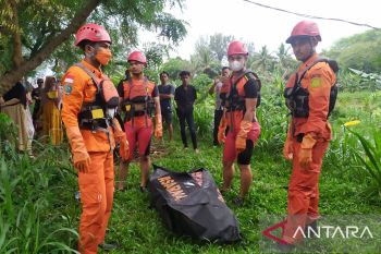 Penemuan mayat tanpa identitas di Sungai Krueng hebohkan warga Aceh