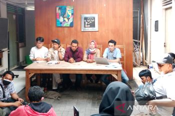 Ratusan pedagang asongan berharap diizinkan berjualan di zona dalam Borobudur
