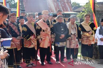Kapolda Sumbar Irjen Pol Teddy Minahasa dianugerahi gelar kehormatan adat