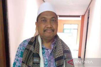 Penjual karak asal Pasuruan berangkat haji