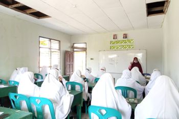 PTPN V dukung peningkatan kualitas pendidikan pesantren tertua di Dumai