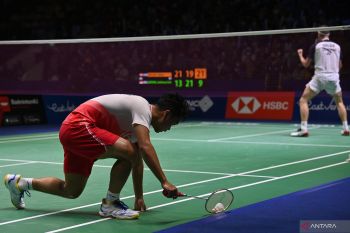 Axelsen hentikan Ginting di perempat final Indonesia Open 2022