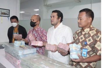 Kejati Sulbar sita uang Rp4,2 miliar dari hasil korupsi replanting sawit