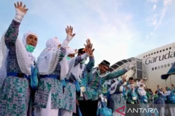 Polres OKU berikan pengawalan pemberangkatan JCH ke Tanah Suci