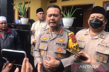 Polisi sebut tewasnya 2 pemuda di GBLA diduga karena antrean masuk penonton