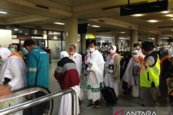 PPIH Embarkasi Batam mulai berangkatkan JCH gelombang kedua